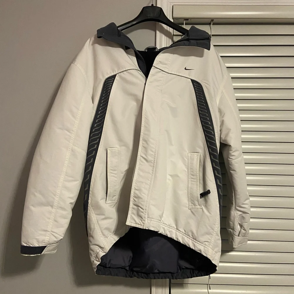 Nike Vintage Jacket (White) - Picture 1 of 2